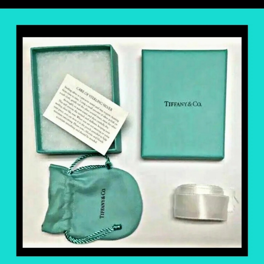Tiffany&Co. Jewelry Gift Bag Set - Picture 4 of 5